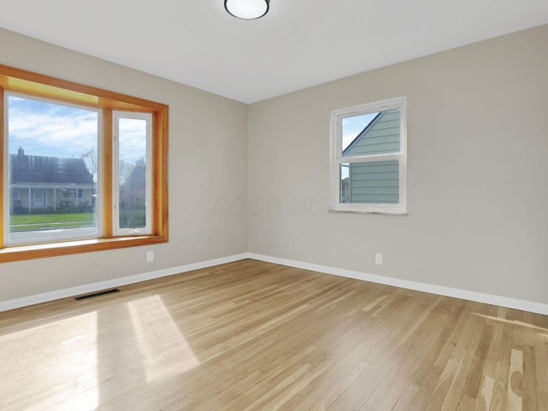 389 Deerfield Road, Columbus, OH 43228 Photo 14