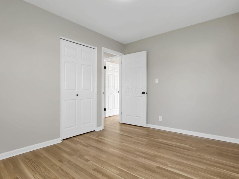 389 Deerfield Road, Columbus, OH 43228 Photo 17