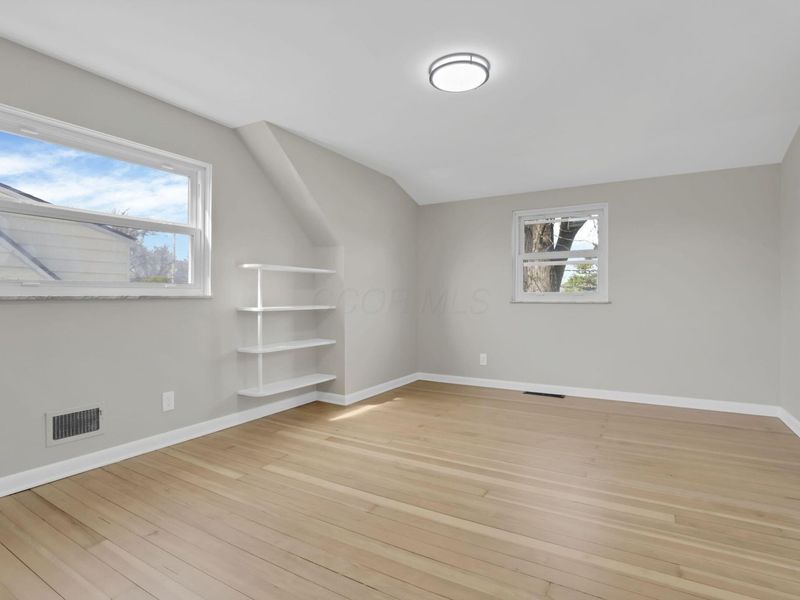 389 Deerfield Road, Columbus, OH 43228 Photo 18