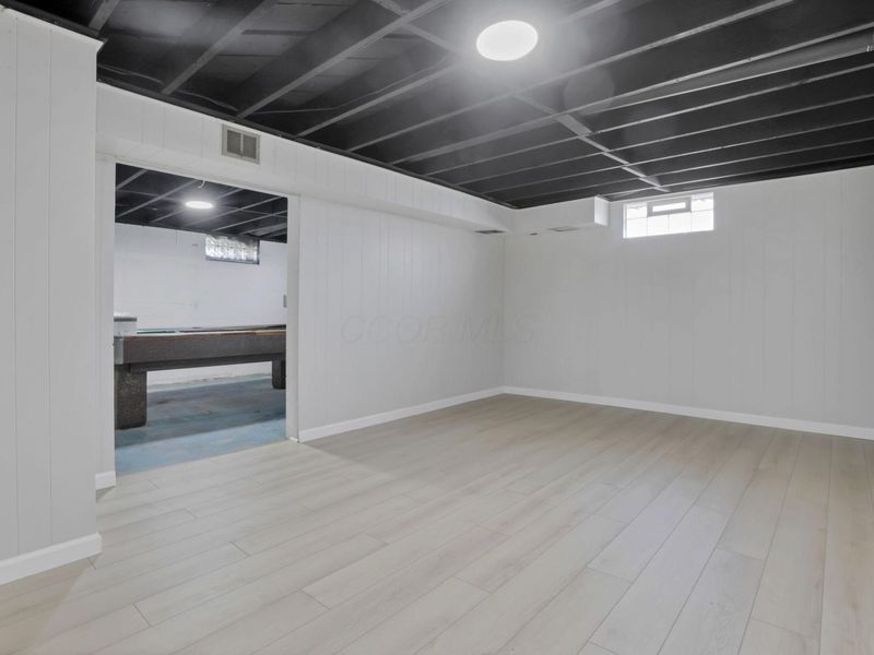 389 Deerfield Road, Columbus, OH 43228 Photo 24