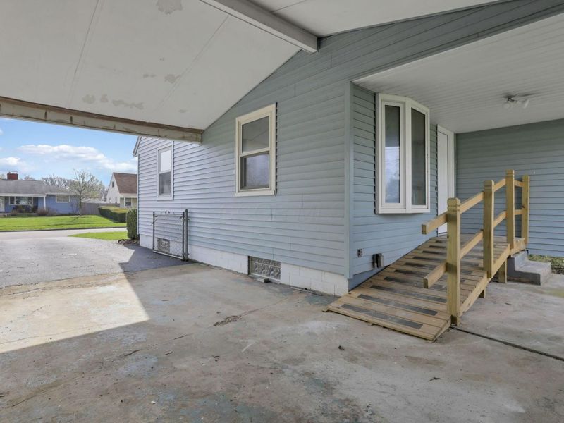 389 Deerfield Road, Columbus, OH 43228 Photo 29