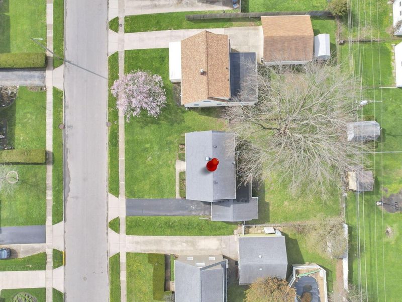 389 Deerfield Road, Columbus, OH 43228 Photo 33