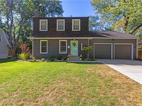 9544 Roe Avenue, Overland Park, KS 66207