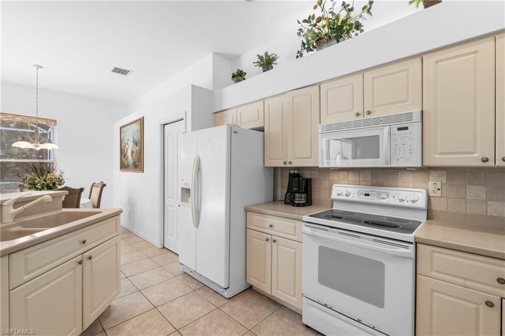 25900 Creekbend Dr, Bonita Springs, FL 34135 Photo