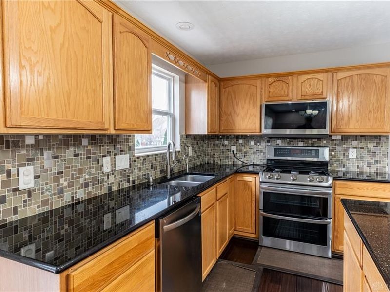 91 Hillcrest Drive, Clearcreek Township, OH 45066 Photo 10