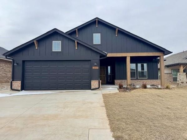 3217 Pagoda Pead Drive, Yukon, OK 73099