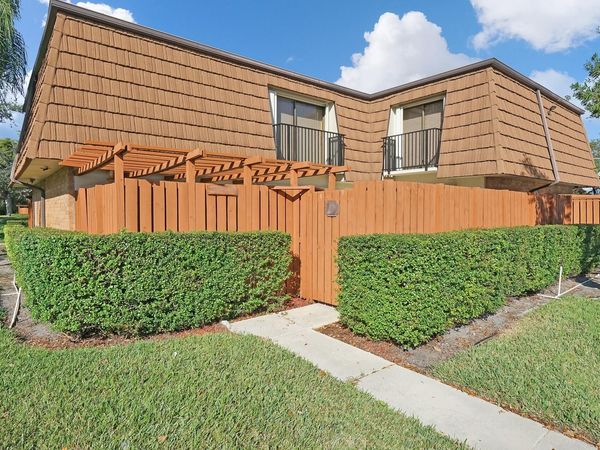 9111 SW 20th Street, Unit A, Fort Lauderdale, FL 33324