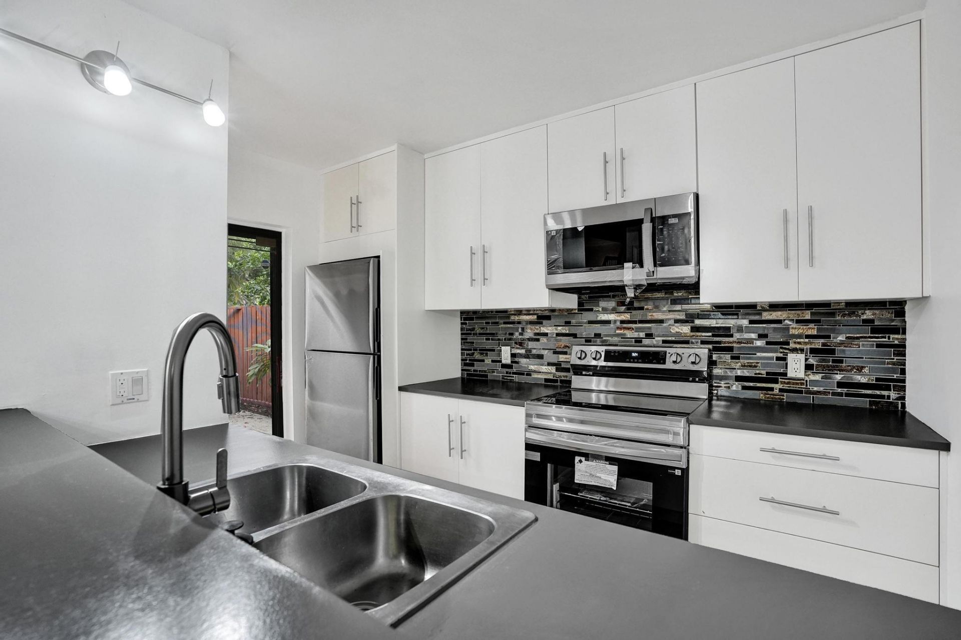 9111 SW 20th Street, Unit A, Fort Lauderdale, FL 33324 Photo