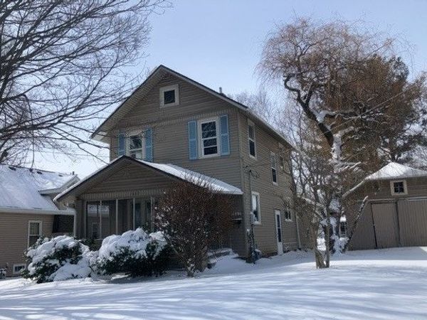 1662 S Chicago Avenue , Freeport, IL 61032