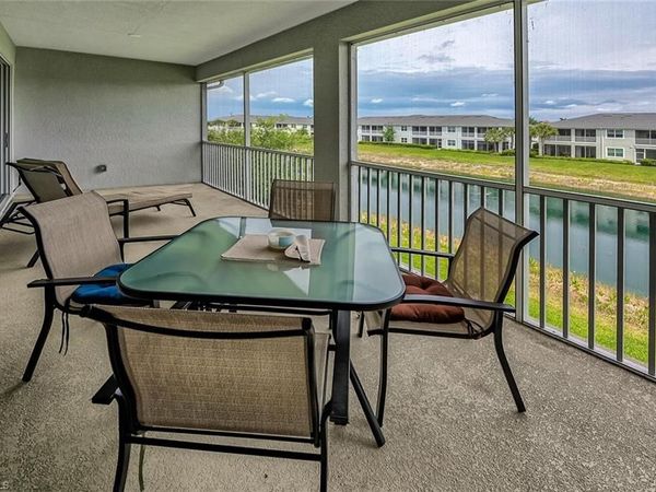 6954 Avalon CIR, Unit 707, NAPLES, FL 34112
