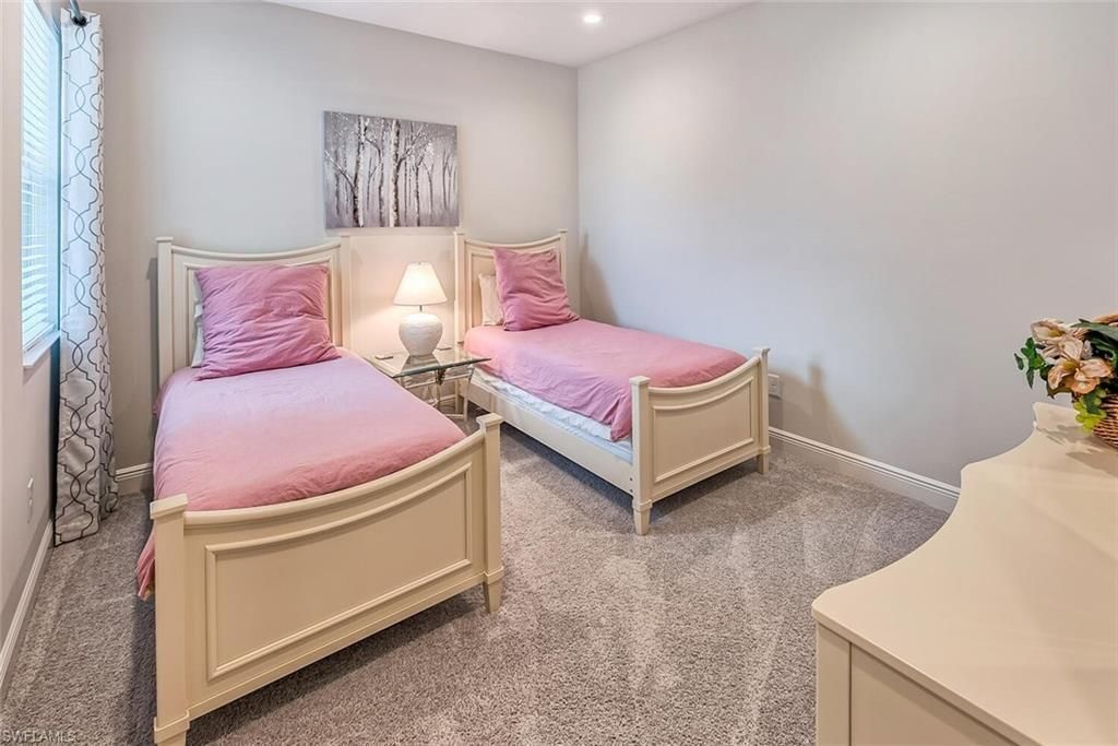 6954 Avalon Cir, Unit 707, Naples, FL 34112 Photo
