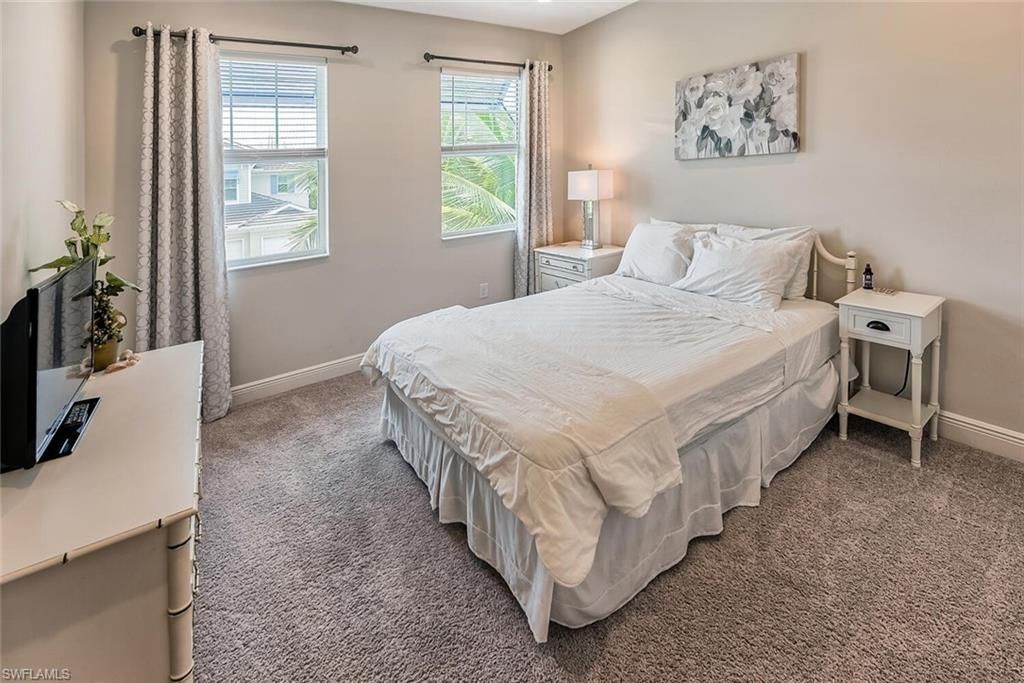 6954 Avalon Cir, Unit 707, Naples, FL 34112 Photo