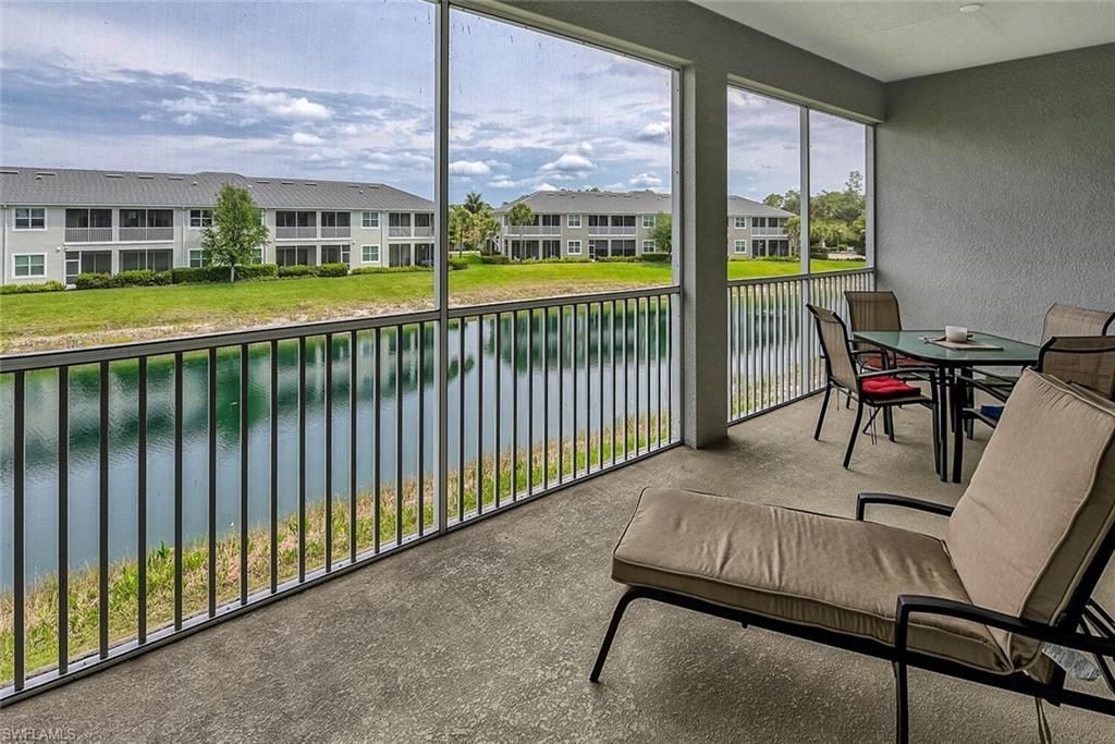 6954 Avalon Cir, Unit 707, Naples, FL 34112 Photo