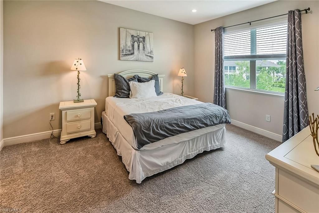 6954 Avalon Cir, Unit 707, Naples, FL 34112 Photo