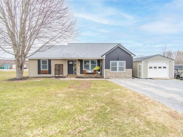 1 Carpenter Drive, Philadelphia, NY 13673