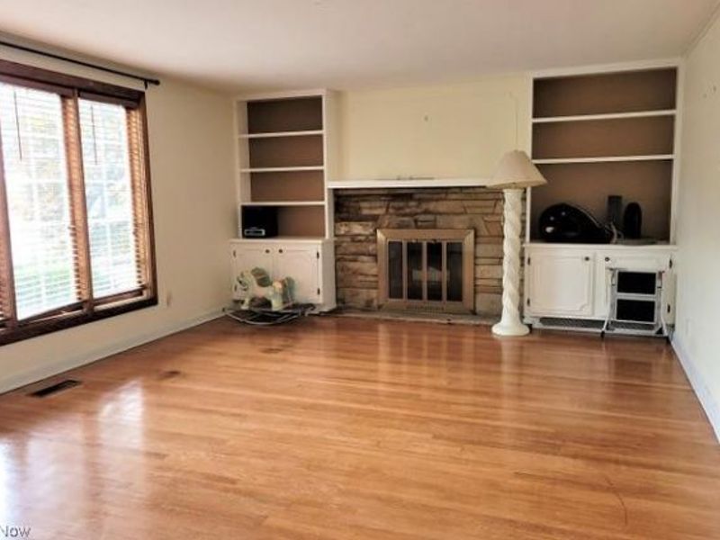 1751 Blaine Avenue, Cambridge, OH 43725 Photo 3