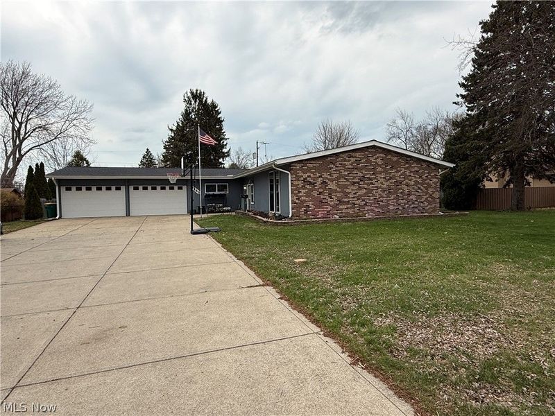 7145 Lakeshore Boulevard, Mentor, OH 44060 Photo 1