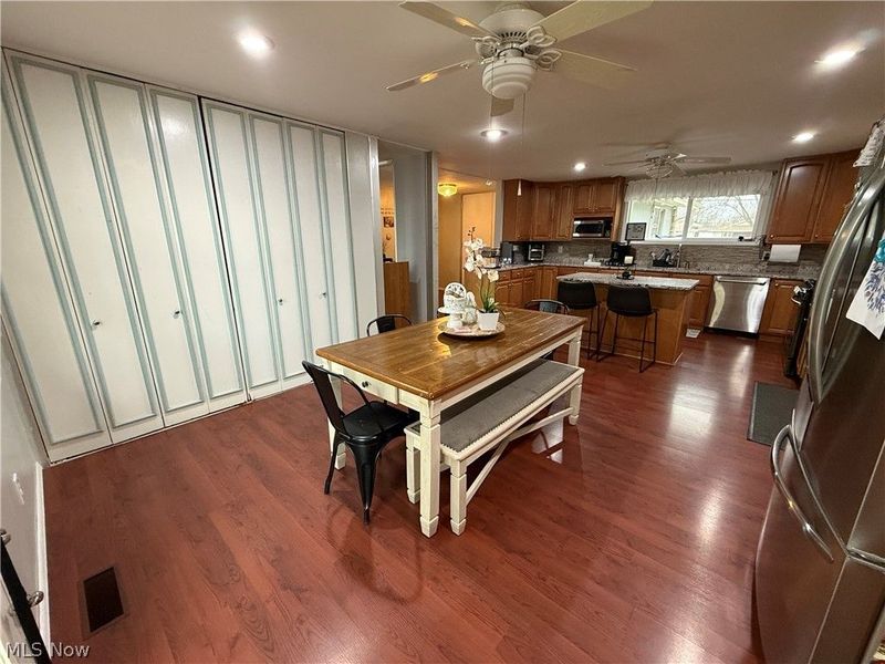 7145 Lakeshore Boulevard, Mentor, OH 44060 Photo 13