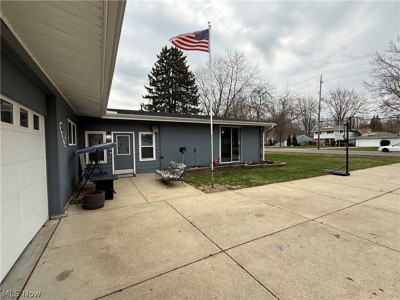 7145 Lakeshore Boulevard, Mentor, OH 44060 Photo 3