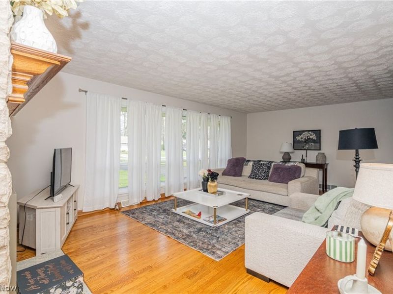 375 Sleepy Hollow Drive, Canfield, OH 44406 Photo 5