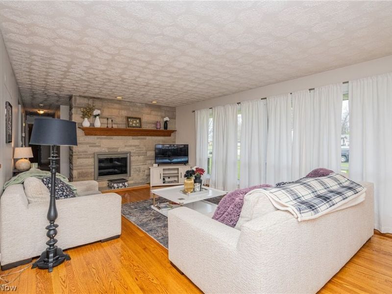 375 Sleepy Hollow Drive, Canfield, OH 44406 Photo 6