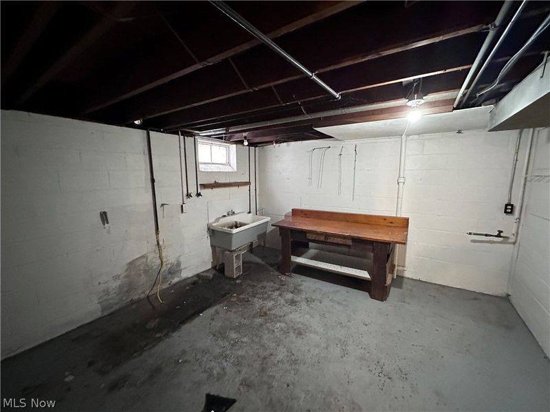 6210 Heisley Avenue, Cleveland, OH 44105 Photo 12