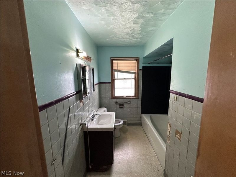 6210 Heisley Avenue, Cleveland, OH 44105 Photo 18