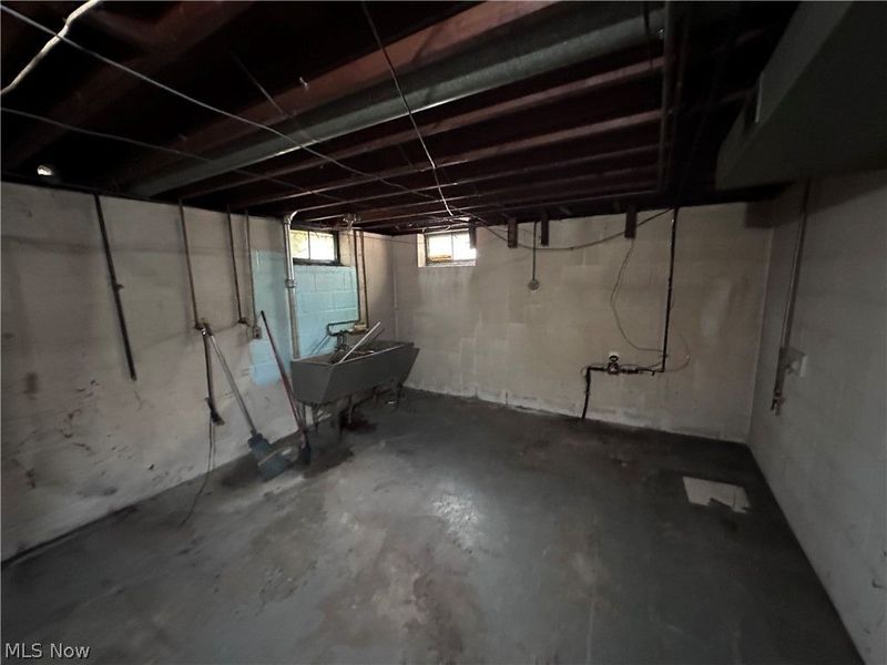 6210 Heisley Avenue, Cleveland, OH 44105 Photo 21