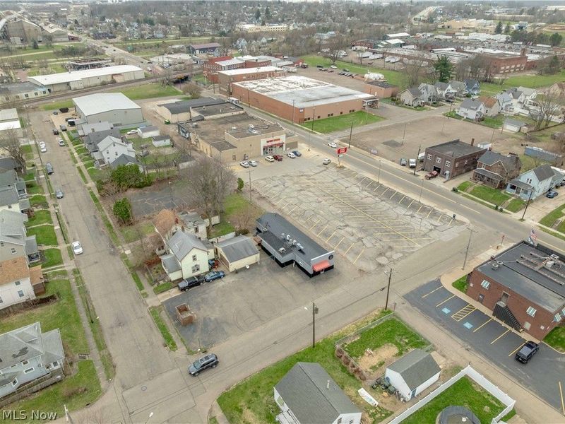 2108 Fremont Place SW, Canton, OH 44706 Photo 2