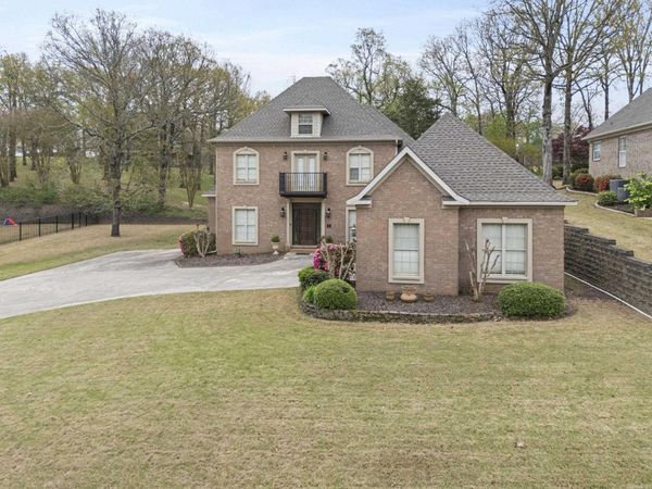 913 Golf View Drive, Searcy, AR 72143