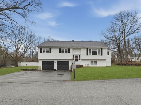 9 Otter River Road, Templeton, MA 01468
