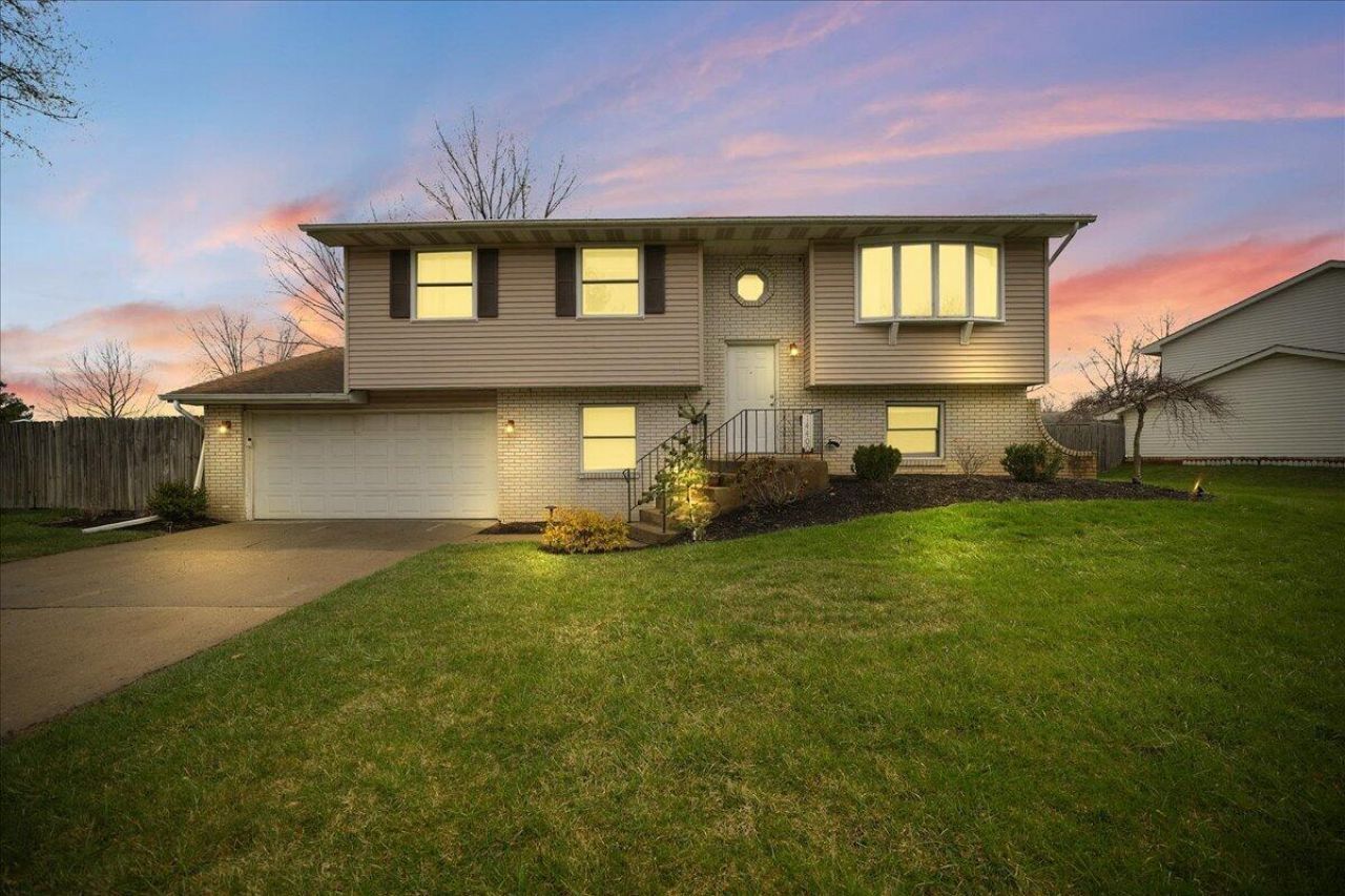 14400 Riskin Road, Cedar Lake, IN 46303 Main Photo