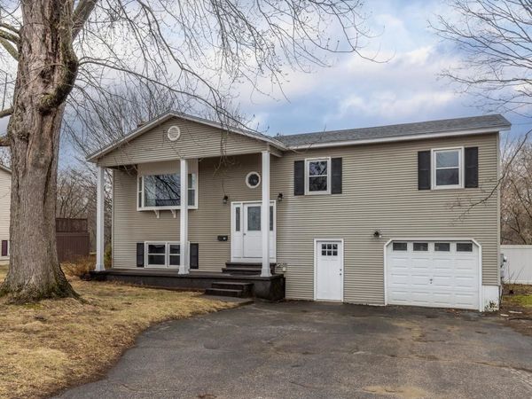 32 Dufresne Drive, Winooski, VT 05404