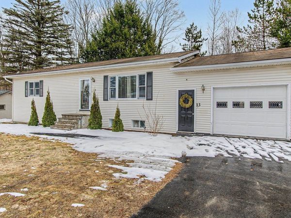 13 Cardinal Circle, Barre Town, VT 05641