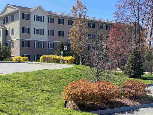 10 Sentinel Court, Unit 201, Manchester, NH 03104