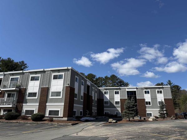 83F Constitution Drive, Londonderry, NH 03053