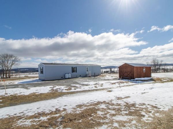 1501 Searles Road, Newport Town, VT 05857