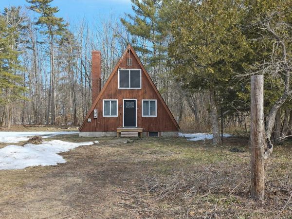140 Sidetrack Road, Conway, NH 03860