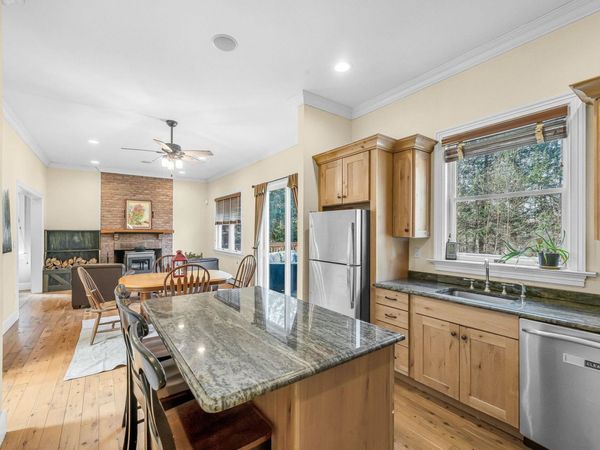 556 Saw Mill Road, Wardsboro, VT 05360