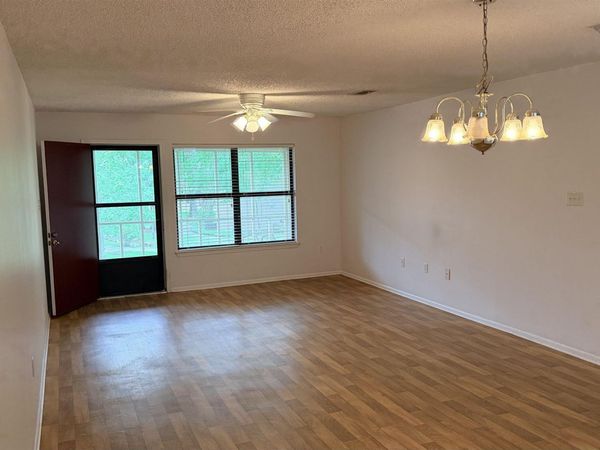 5323 Blair Ln, Unit #K-209, Baton Rouge, LA 70809