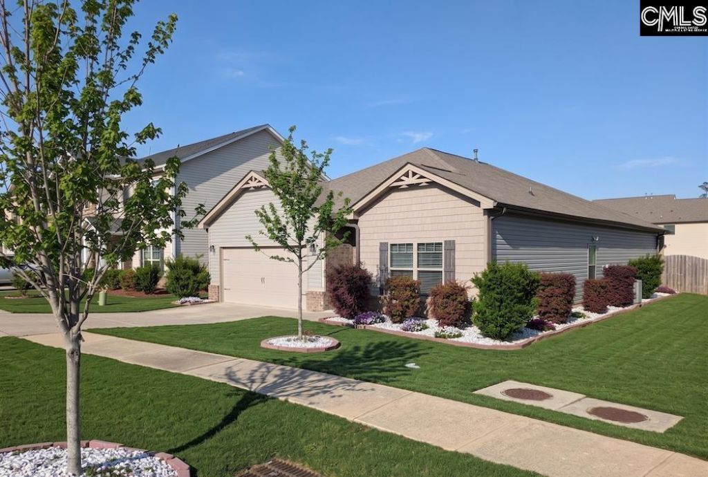467 Kingsley View Road Photo 2
