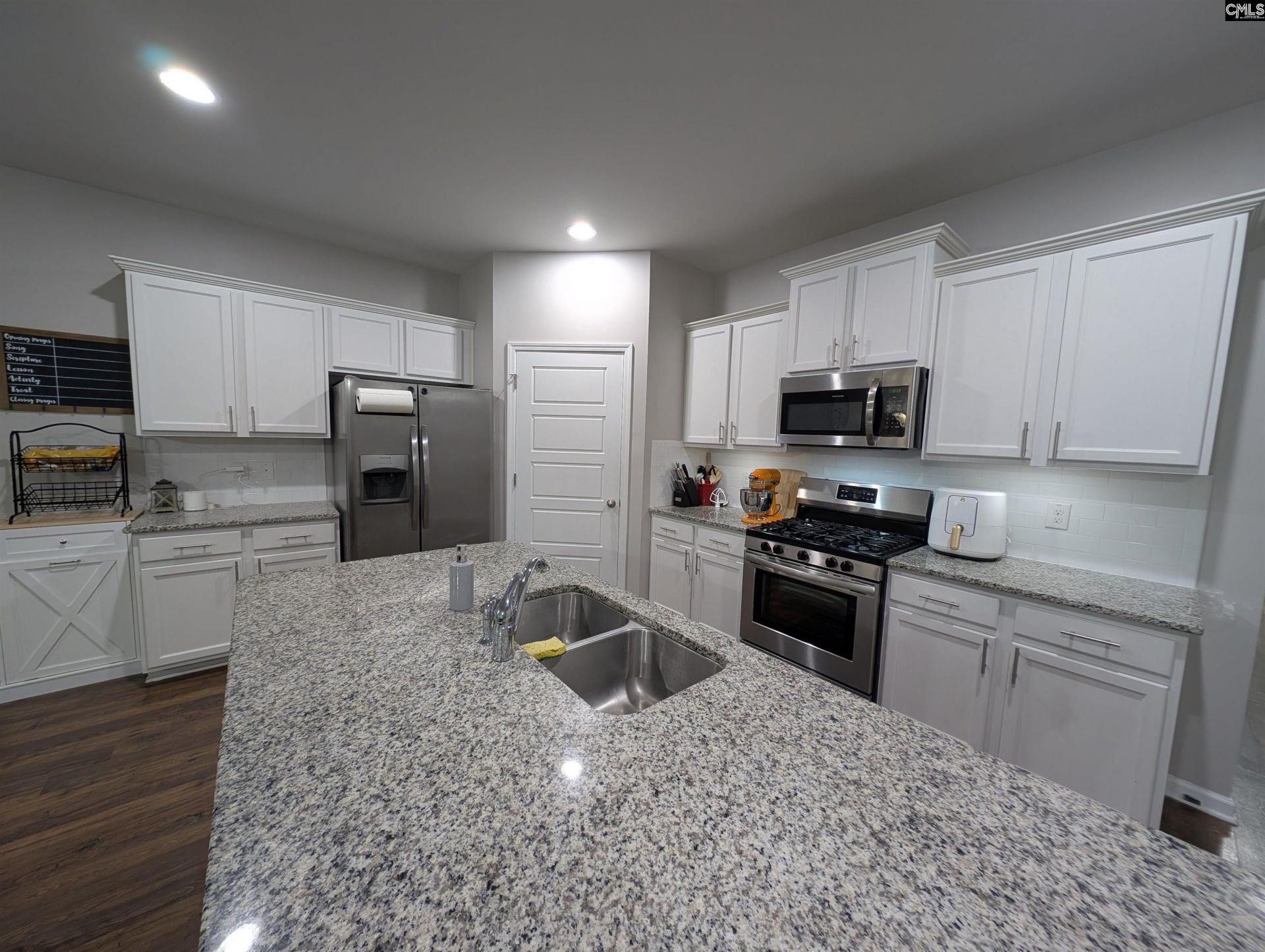 467 Kingsley View Road Photo 4