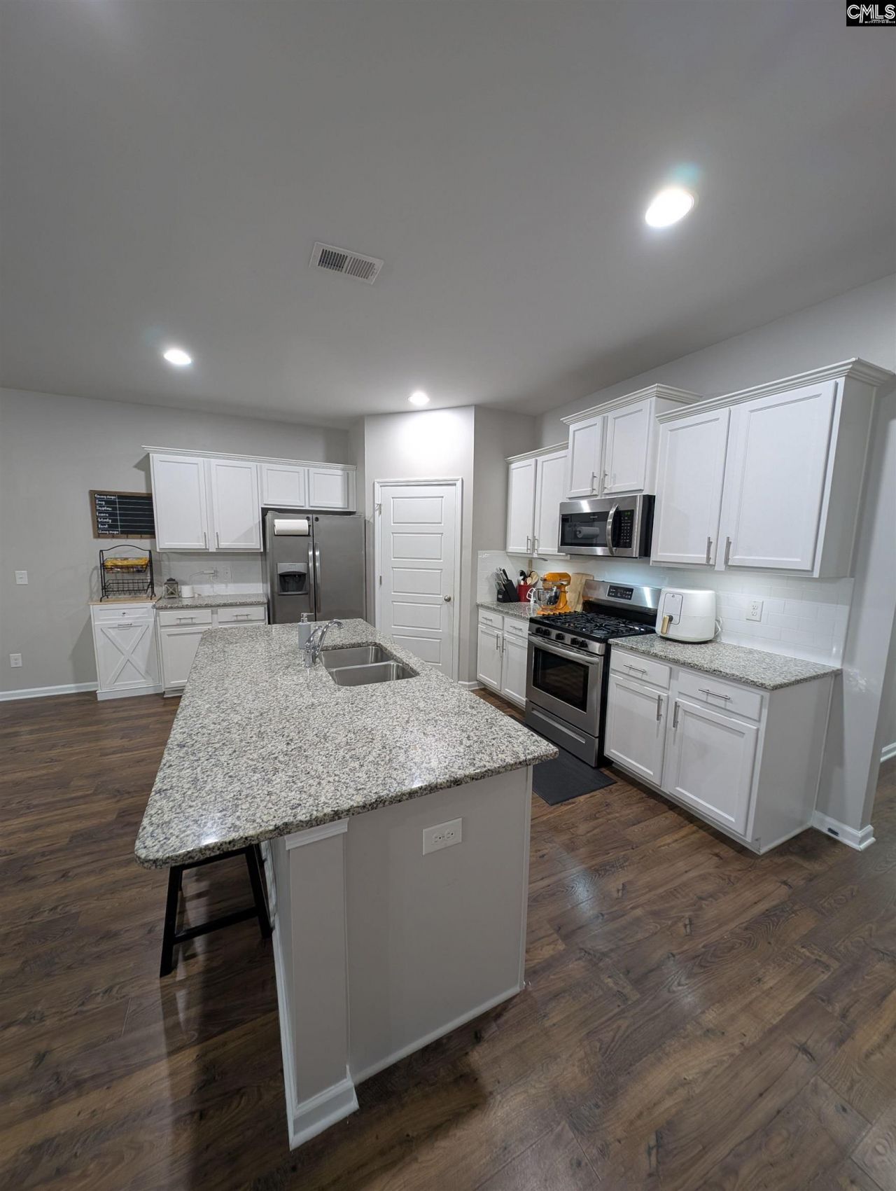 467 Kingsley View Road Photo 5