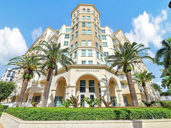 99 SE Mizner Boulevard, Unit 823, Boca Raton, FL 33432