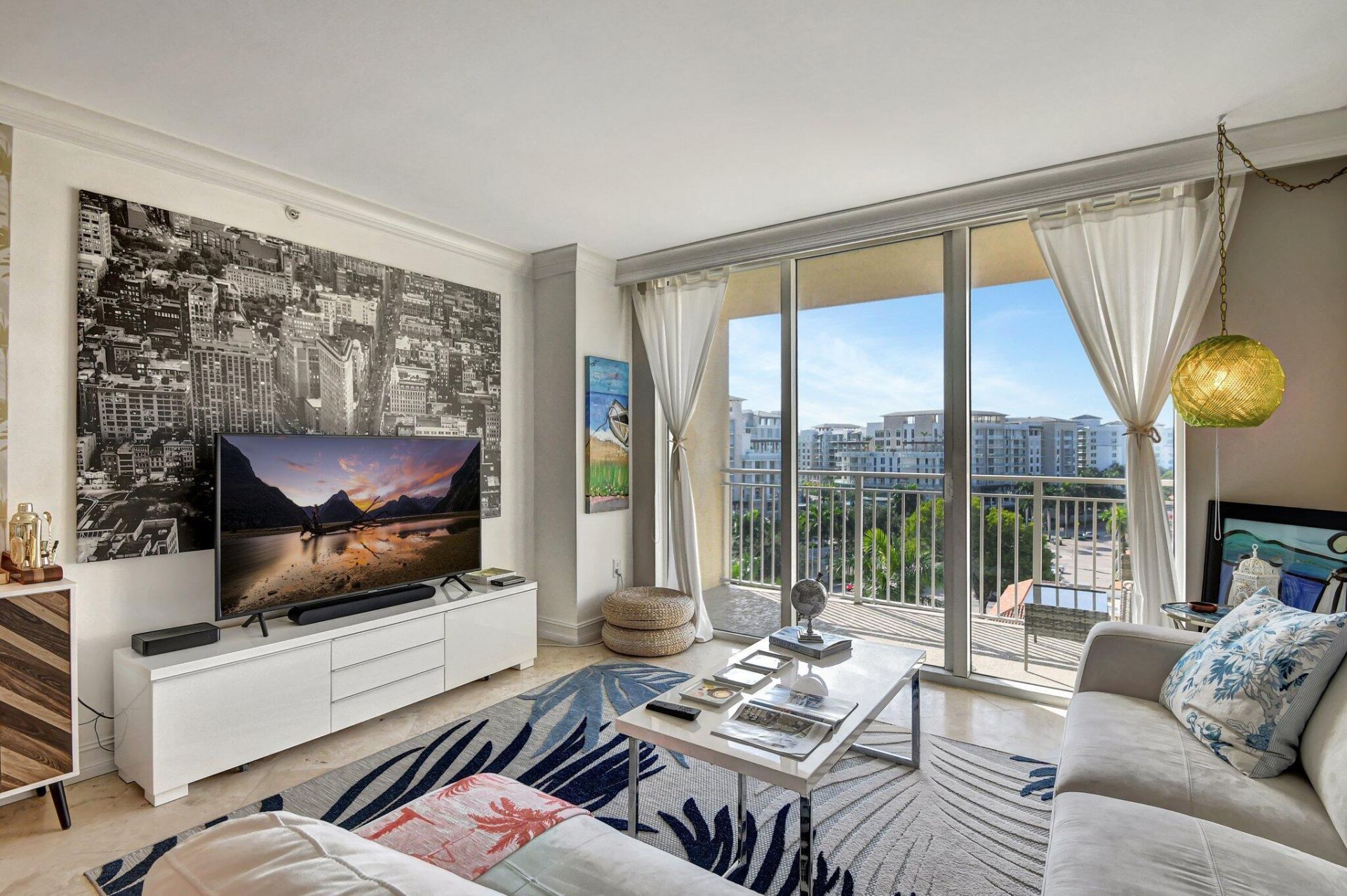 99 SE Mizner Boulevard, Unit 823, Boca Raton, FL 33432 Photo