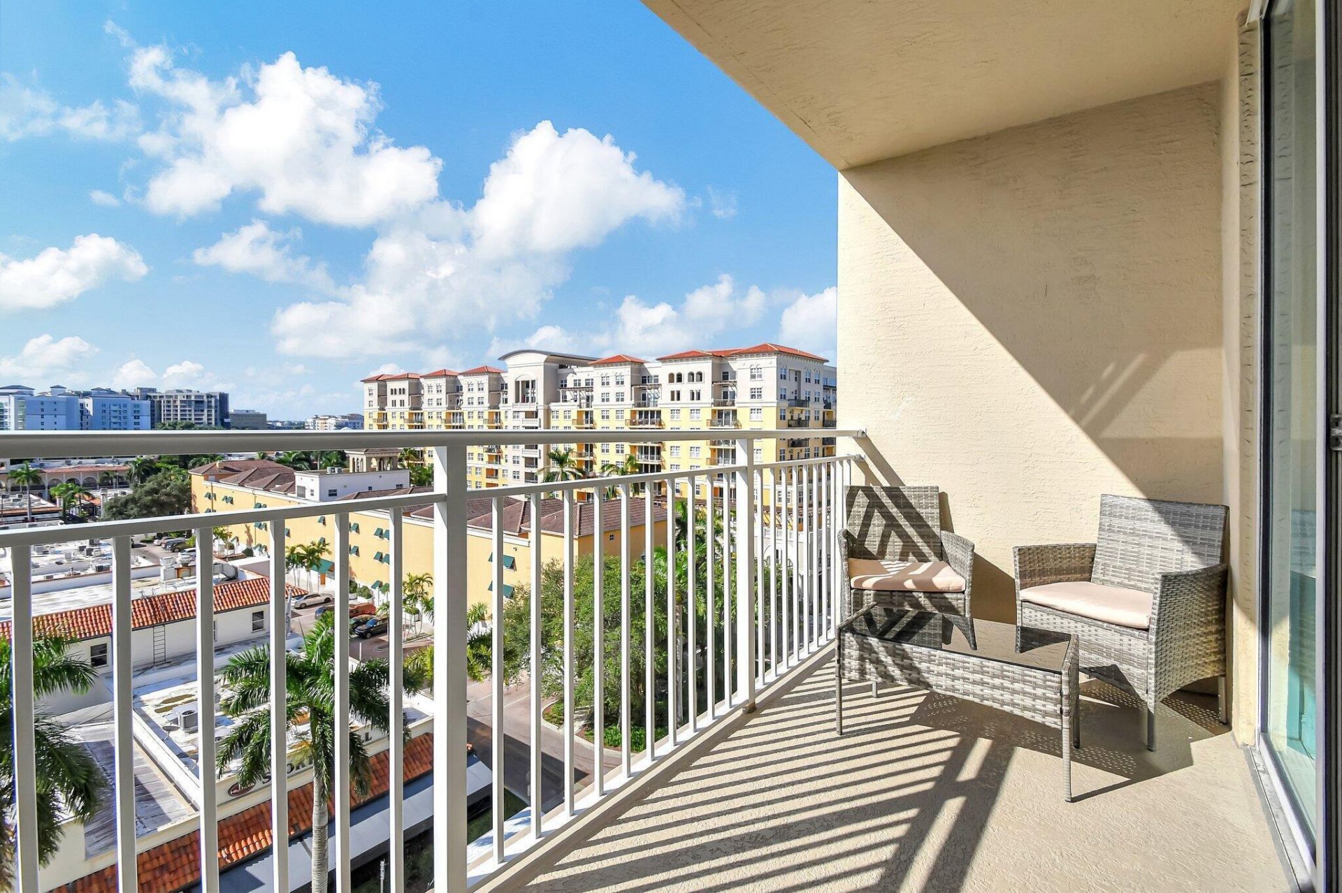 99 SE Mizner Boulevard, Unit 823, Boca Raton, FL 33432 Photo