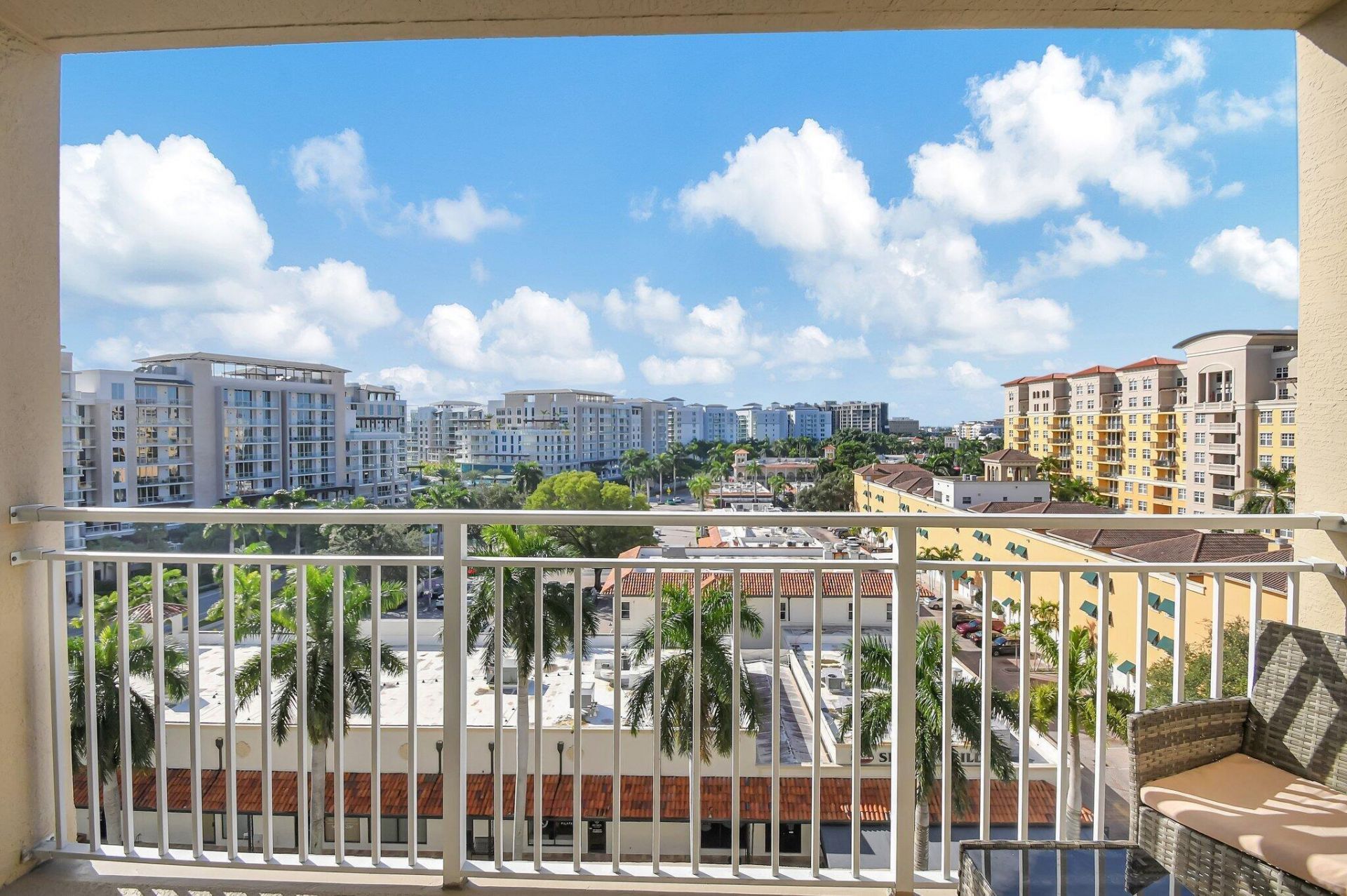 99 SE Mizner Boulevard, Unit 823, Boca Raton, FL 33432 Photo