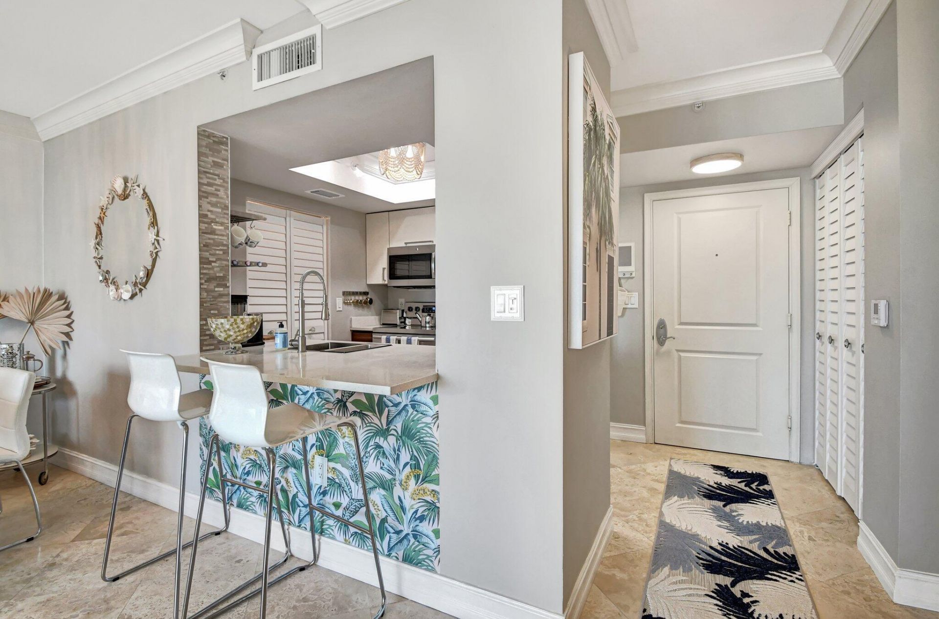 99 SE Mizner Boulevard, Unit 823, Boca Raton, FL 33432 Photo