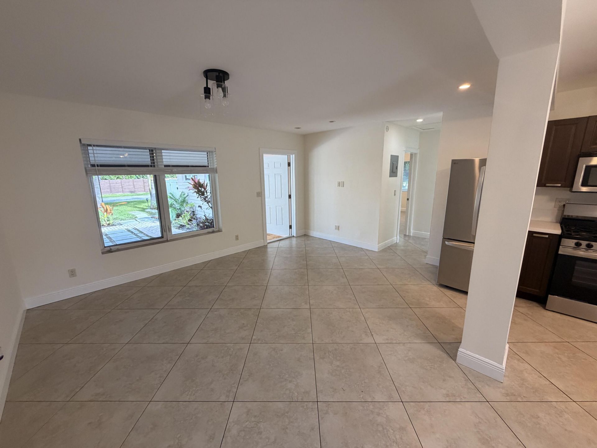 2018 NE 14th Court, Unit 2018, Fort Lauderdale, FL 33304 Photo