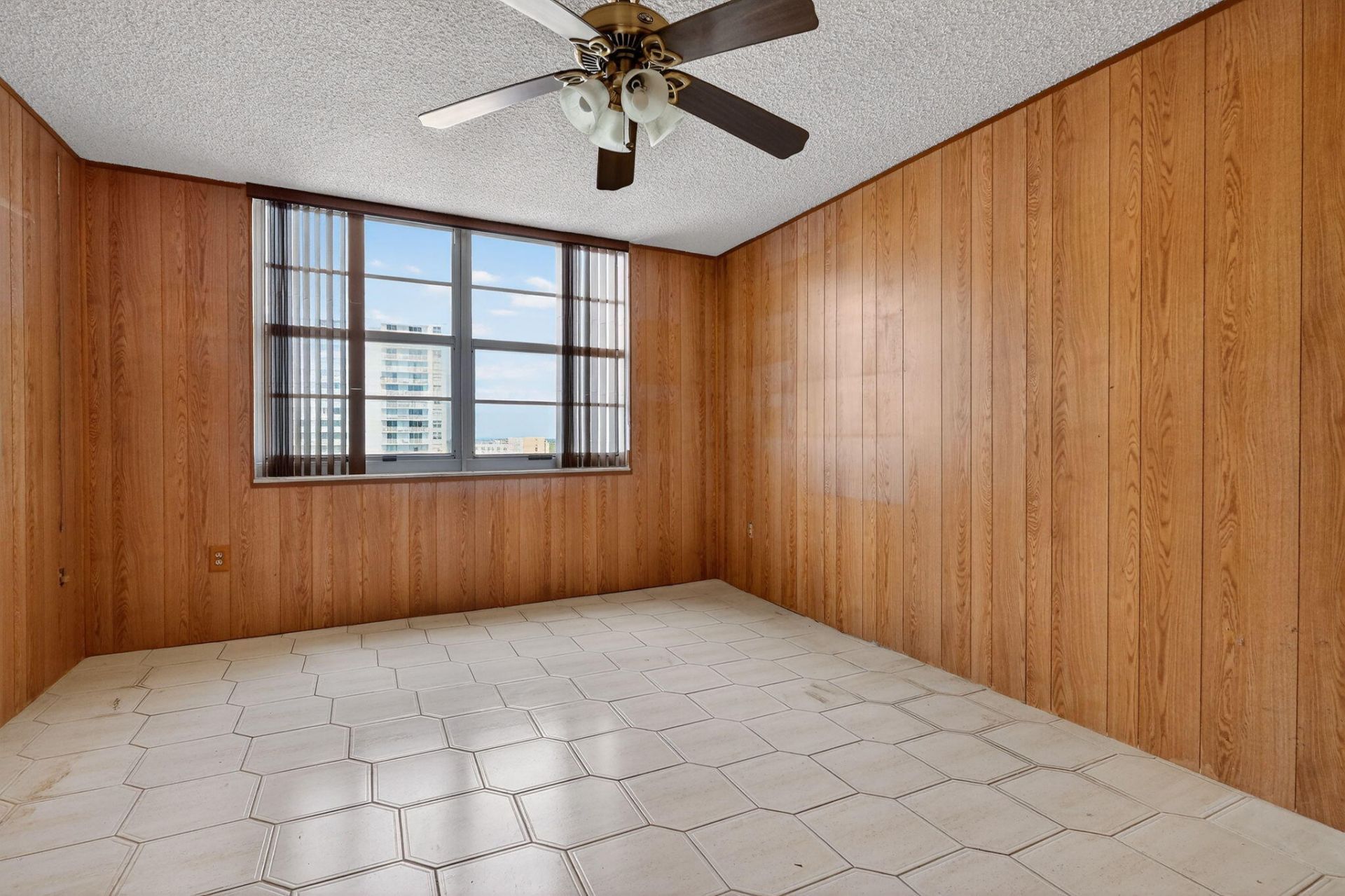 2851 NE 183rd Street, Unit 1204e, Aventura, FL 33160 Photo